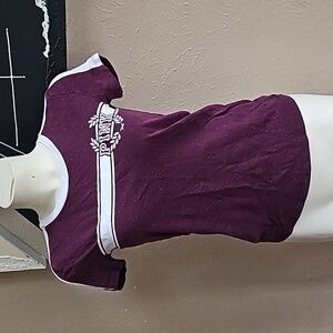 Xs pink maroon logo tee
